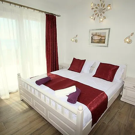 Belvedere Mit Beheiztem Schwimmbad, Garten Holiday home Makarska