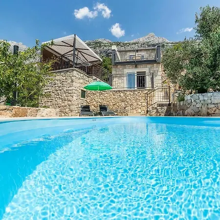 Belvedere Mit Beheiztem Schwimmbad, Garten Holiday home Makarska